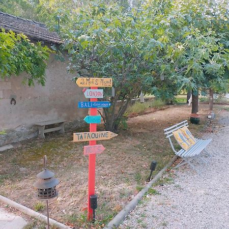 Reve D'Emma Bed & Breakfast Plan-d'Orgon Bagian luar foto