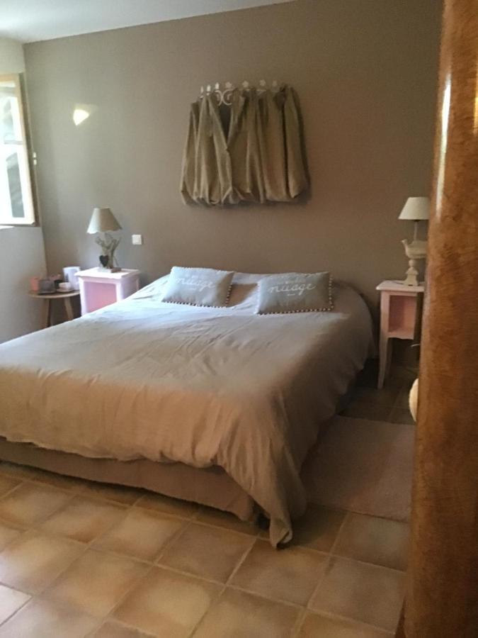 Reve D'Emma Bed & Breakfast Plan-d'Orgon Bagian luar foto