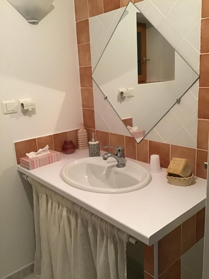 Reve D'Emma Bed & Breakfast Plan-d'Orgon Bagian luar foto