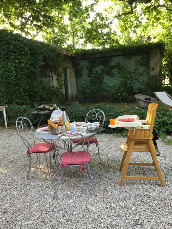 Reve D'Emma Bed & Breakfast Plan-d'Orgon Bagian luar foto