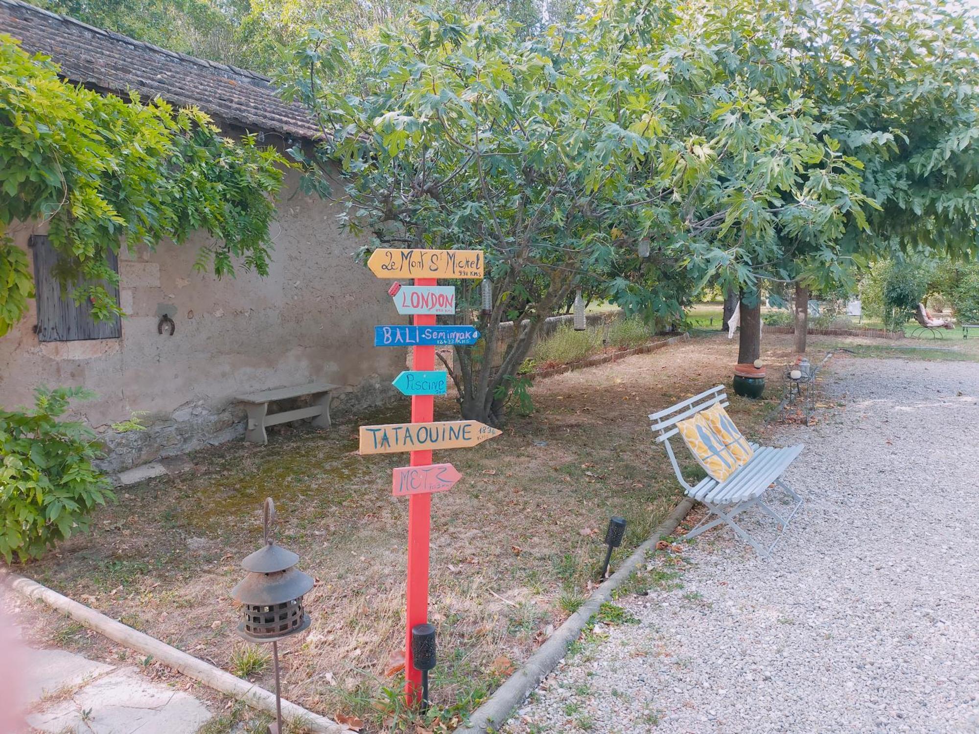Reve D'Emma Bed & Breakfast Plan-d'Orgon Bagian luar foto